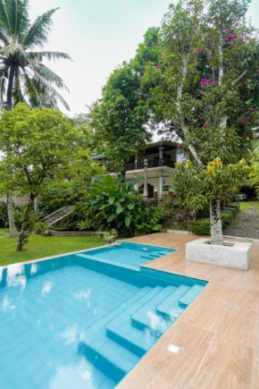 Отель The Villa Blue Sky  Unawatuna